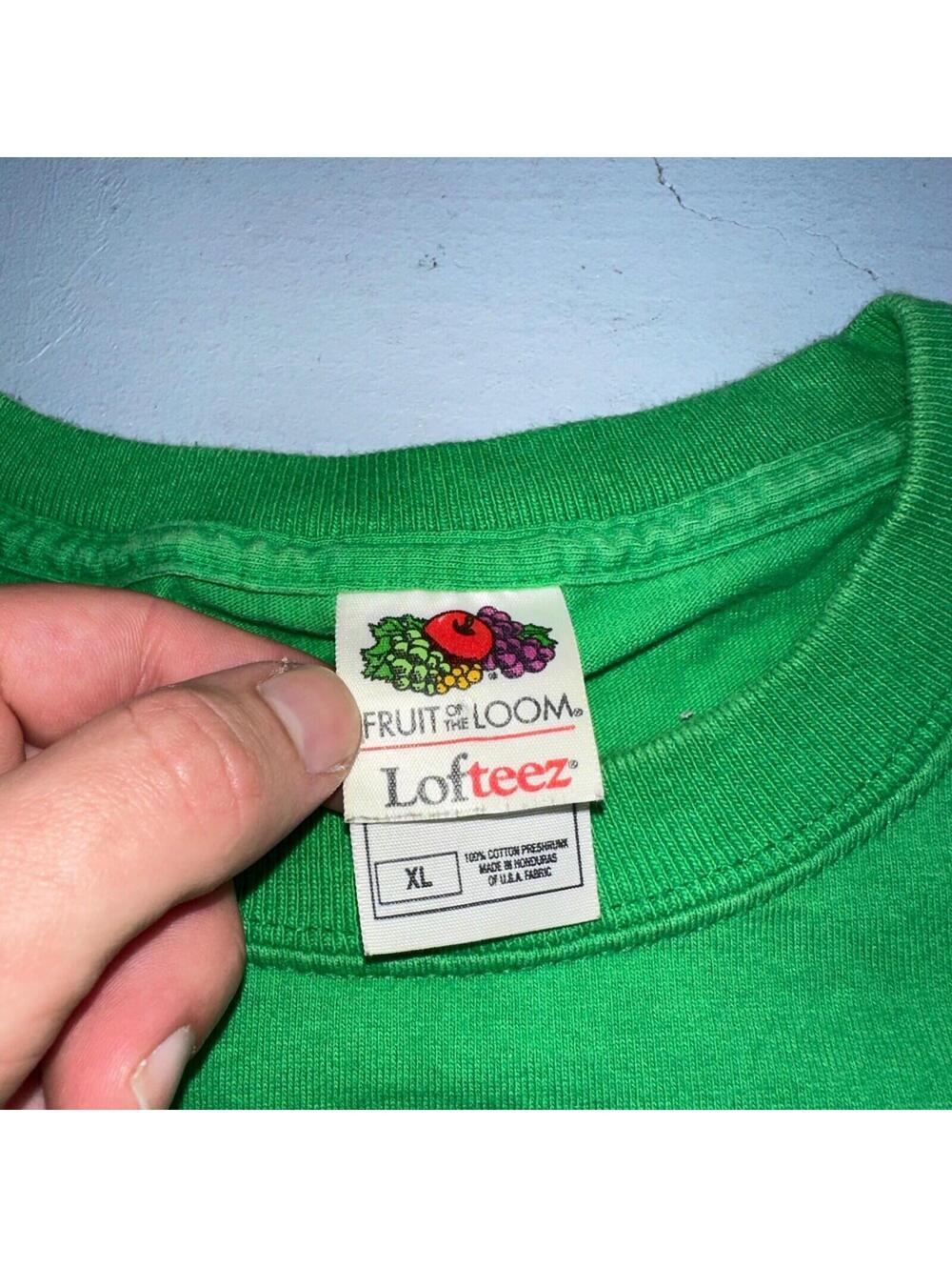 Vaginatarian VTG T Shirt Funny Adult Content Love Sexy Hot Girl Green Skate Punk - Picture 2 of 7
